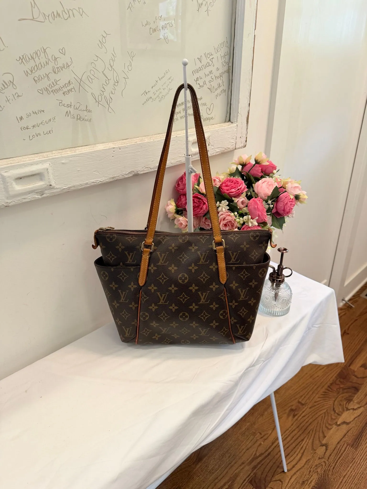 Authenticated Louis Vuitton Monogram Totally Tote Bag — pre-owned luxury designer bag | LaceLuxx